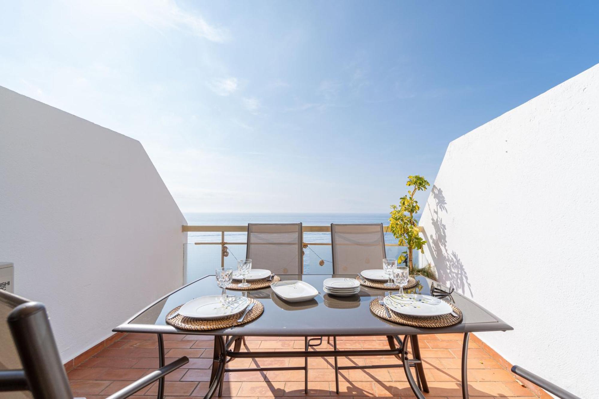 Apartment Meda Chica Roses Luaran gambar